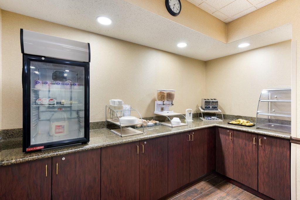 Red Roof Inn & Suites Columbus West Broad Zewnętrze zdjęcie