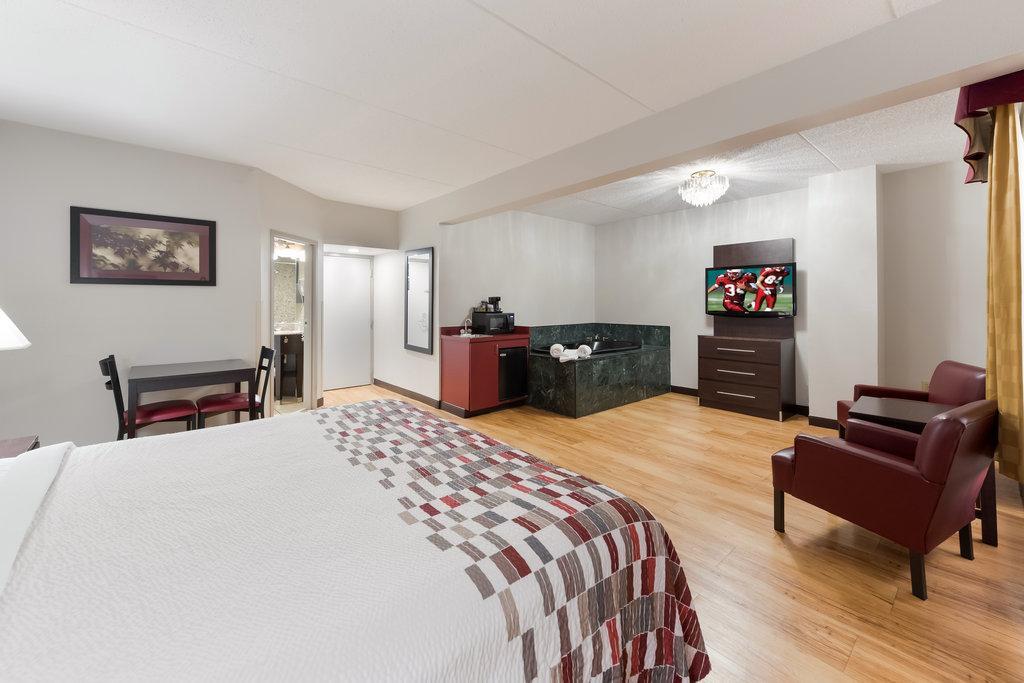 Red Roof Inn & Suites Columbus West Broad Zewnętrze zdjęcie